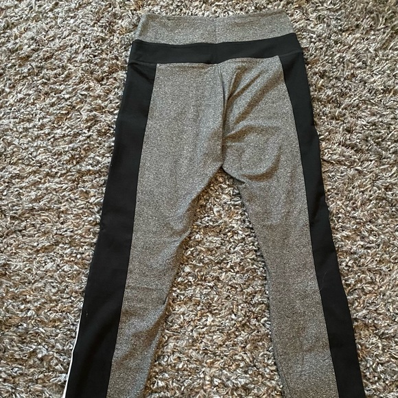 Pink Grey leggings - Size S - Picture 2 of 5